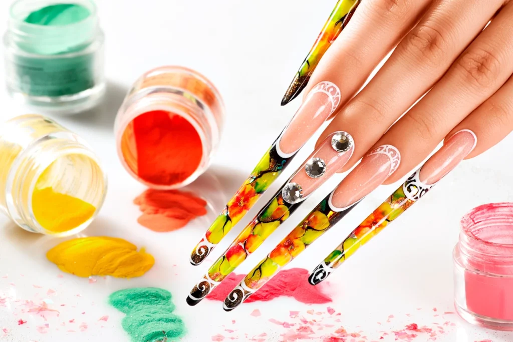 CURSOS DE UÑAS