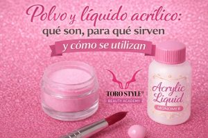 Polvo acrílico rosa y líquido acrílico monómero con pincel para uñas, materiales de manicura acrílica sobre fondo rosa brillante.
