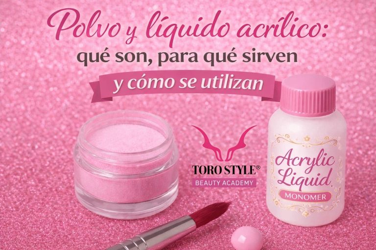 Polvo acrílico rosa y líquido acrílico monómero con pincel para uñas, materiales de manicura acrílica sobre fondo rosa brillante.